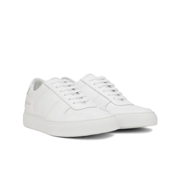 Common Projects Shoes - COMMON PROJECTS
White BBall Low Sneakers
Womens 38. US 8. Like New, worn once